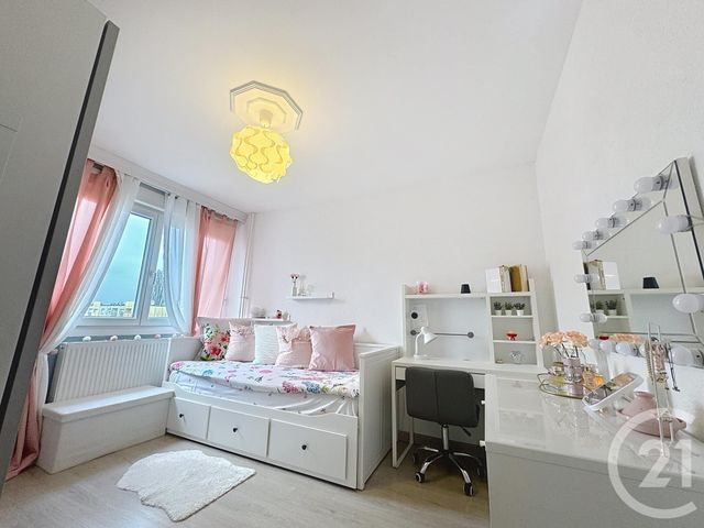 Appartement F5 à louer - 5 pièces - 116.89 m2 - MONTBELIARD - 25 - FRANCHE-COMTE - Century 21 Les Portes De L'Est