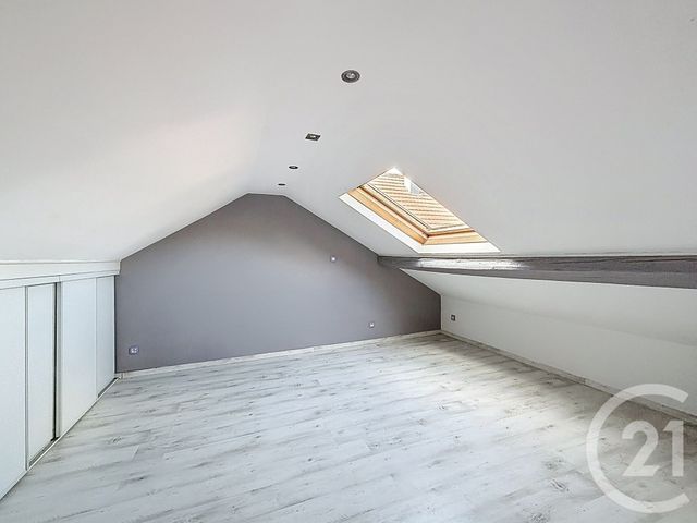 Appartement F4 à vendre - 5 pièces - 126.7 m2 - ARBOUANS - 25 - FRANCHE-COMTE - Century 21 Les Portes De L'Est
