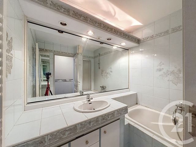 Appartement F4 à vendre - 5 pièces - 126.7 m2 - ARBOUANS - 25 - FRANCHE-COMTE - Century 21 Les Portes De L'Est