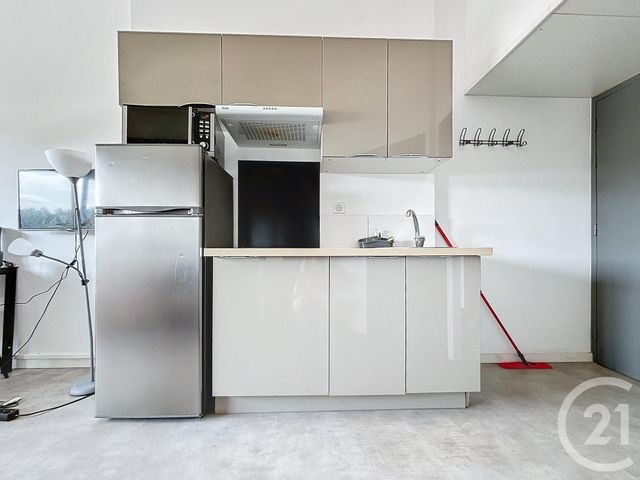 Appartement Studio à louer - 1 pièce - 20.0 m2 - MONTBELIARD - 25 - FRANCHE-COMTE - Century 21 Les Portes De L'Est