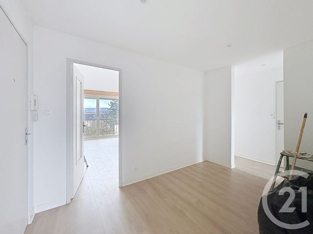 Appartement F3 à louer - 3 pièces - 61.75 m2 - VALENTIGNEY - 25 - FRANCHE-COMTE - Century 21 Les Portes De L'Est