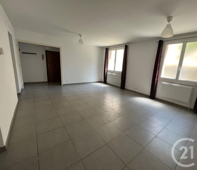 Appartement F3 à vendre - 3 pièces - 73.92 m2 - BELFORT - 90 - FRANCHE-COMTE - Century 21 Les Portes De L'Est