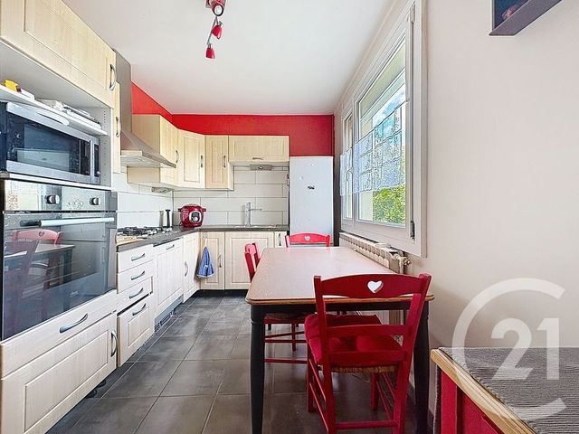 Appartement F4 à vendre - 4 pièces - 75.0 m2 - BELFORT - 90 - FRANCHE-COMTE - Century 21 Les Portes De L'Est
