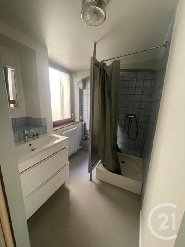 Appartement Studio à louer - 1 pièce - 35.0 m2 - MONTBELIARD - 25 - FRANCHE-COMTE - Century 21 Les Portes De L'Est
