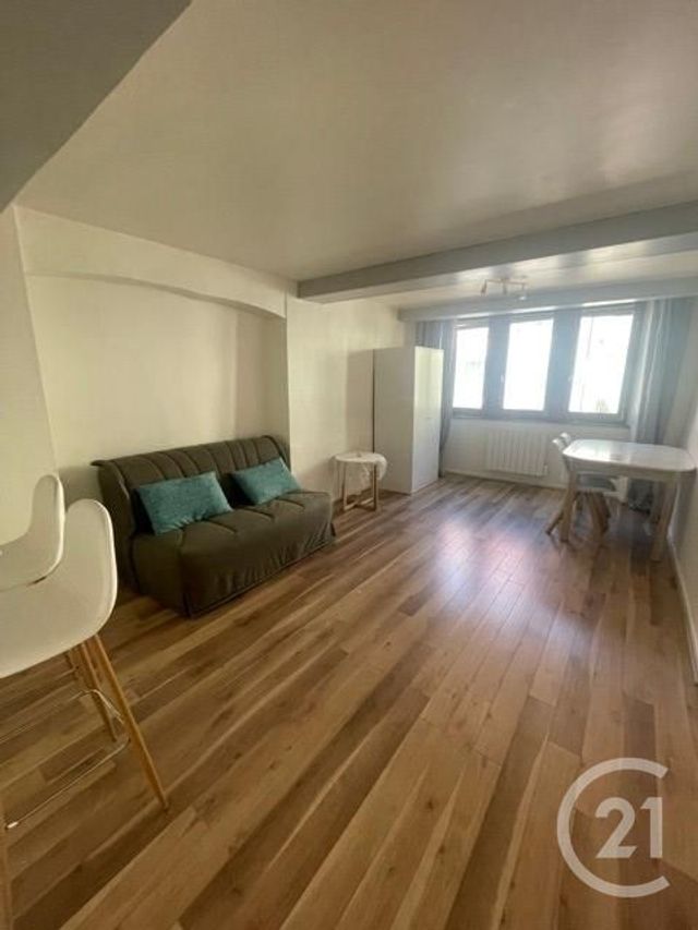 Appartement Studio à louer - 1 pièce - 35.0 m2 - MONTBELIARD - 25 - FRANCHE-COMTE - Century 21 Les Portes De L'Est