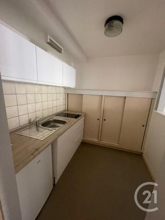 Appartement Studio à louer - 1 pièce - 35.0 m2 - MONTBELIARD - 25 - FRANCHE-COMTE - Century 21 Les Portes De L'Est