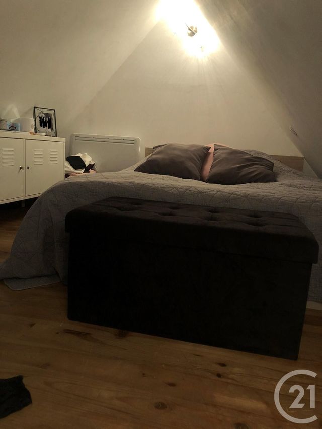 Appartement Duplex à louer - 2 pièces - 19.0 m2 - MONTBELIARD - 25 - FRANCHE-COMTE - Century 21 Les Portes De L'Est