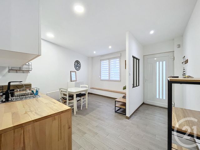 Appartement F2 à vendre - 2 pièces - 33.0 m2 - BEAUCOURT - 90 - FRANCHE-COMTE - Century 21 Les Portes De L'Est