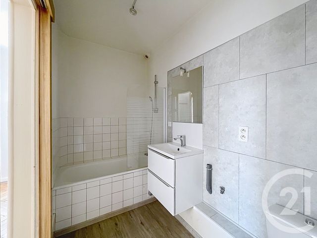 Appartement F3 à louer - 3 pièces - 98.0 m2 - HERIMONCOURT - 25 - FRANCHE-COMTE - Century 21 Les Portes De L'Est