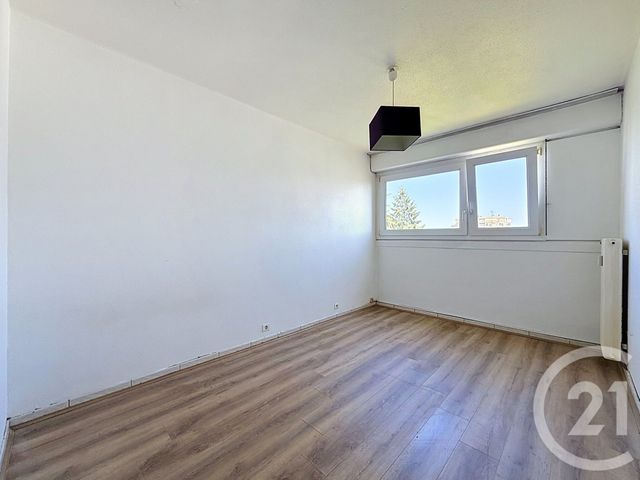 Appartement F4 à vendre - 4 pièces - 71.79 m2 - MONTBELIARD - 25 - FRANCHE-COMTE - Century 21 Les Portes De L'Est