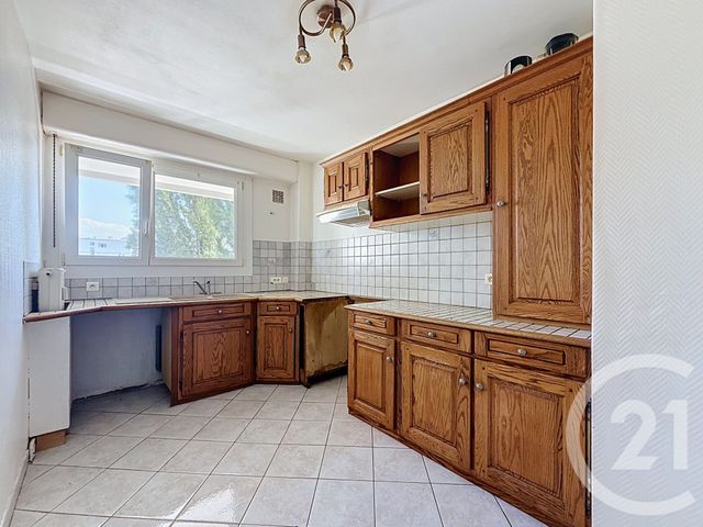 Appartement F4 à vendre - 4 pièces - 71.79 m2 - MONTBELIARD - 25 - FRANCHE-COMTE - Century 21 Les Portes De L'Est