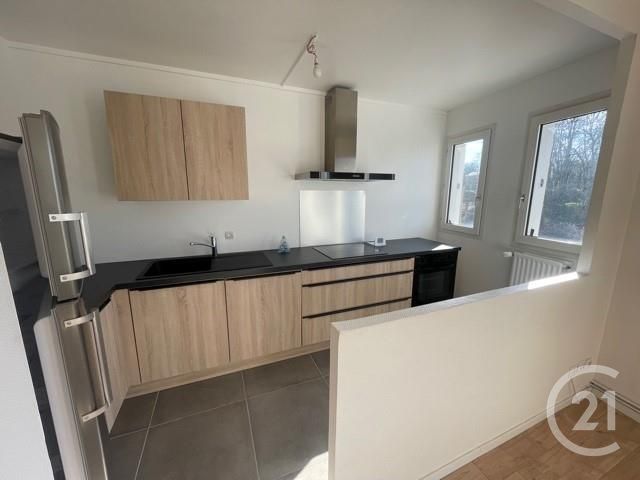 Appartement F2 à louer - 2 pièces - 58.1 m2 - BELFORT - 90 - FRANCHE-COMTE - Century 21 Les Portes De L'Est