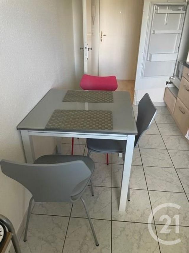 Appartement F3 à louer - 3 pièces - 63.37 m2 - MONTBELIARD - 25 - FRANCHE-COMTE - Century 21 Les Portes De L'Est