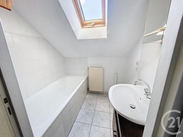 Appartement F3 à louer - 3 pièces - 55.0 m2 - MONTBELIARD - 25 - FRANCHE-COMTE - Century 21 Les Portes De L'Est