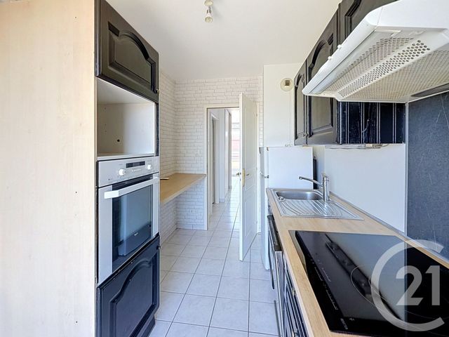Appartement F3 à louer - 3 pièces - 72.55 m2 - MONTBELIARD - 25 - FRANCHE-COMTE - Century 21 Les Portes De L'Est