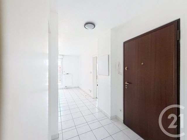 Appartement F3 à louer - 3 pièces - 72.55 m2 - MONTBELIARD - 25 - FRANCHE-COMTE - Century 21 Les Portes De L'Est
