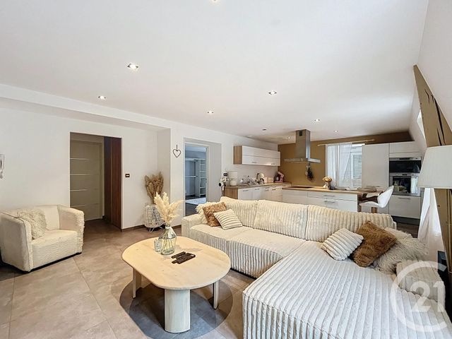 Appartement F3 à louer - 3 pièces - 76.27 m2 - VALENTIGNEY - 25 - FRANCHE-COMTE - Century 21 Les Portes De L'Est