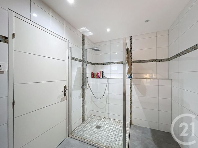 Appartement F3 à louer - 3 pièces - 76.27 m2 - VALENTIGNEY - 25 - FRANCHE-COMTE - Century 21 Les Portes De L'Est