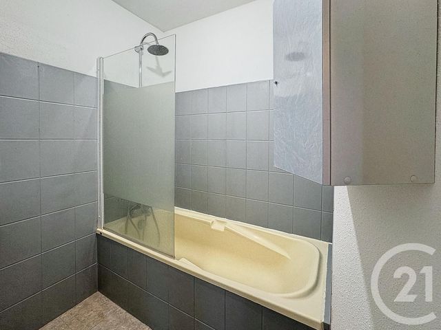 Appartement F3 à louer - 3 pièces - 71.53 m2 - EXINCOURT - 25 - FRANCHE-COMTE - Century 21 Les Portes De L'Est