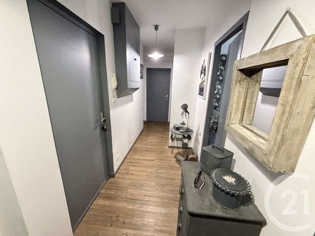 Appartement F3 à vendre - 3 pièces - 60.75 m2 - VALENTIGNEY - 25 - FRANCHE-COMTE - Century 21 Les Portes De L'Est