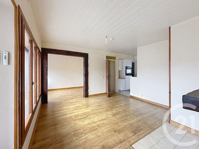 Appartement F4 à louer - 4 pièces - 58.82 m2 - BEAUCOURT - 90 - FRANCHE-COMTE - Century 21 Les Portes De L'Est