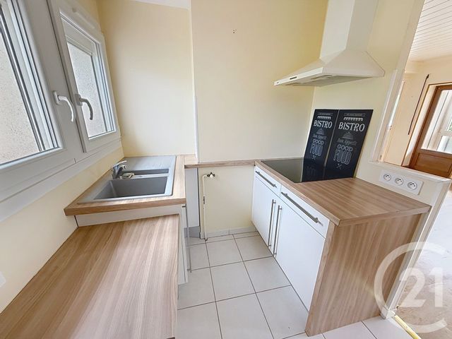 Appartement F4 à louer - 4 pièces - 58.82 m2 - BEAUCOURT - 90 - FRANCHE-COMTE - Century 21 Les Portes De L'Est