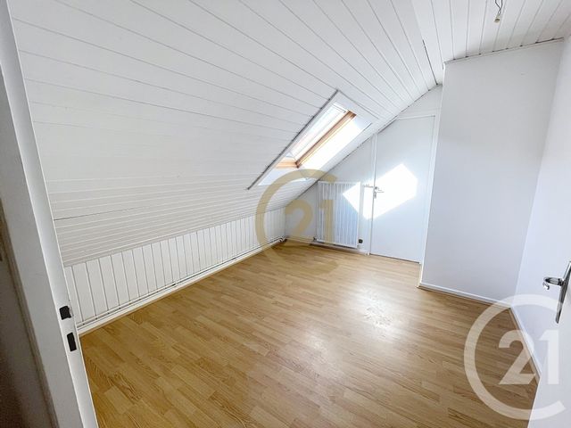 Appartement F4 à louer - 4 pièces - 89.6 m2 - HERIMONCOURT - 25 - FRANCHE-COMTE - Century 21 Les Portes De L'Est