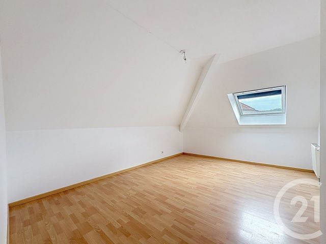 Appartement F5 à louer - 5 pièces - 93.3 m2 - ETUPES - 25 - FRANCHE-COMTE - Century 21 Les Portes De L'Est