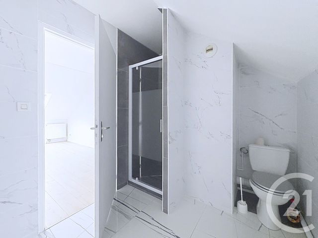 Appartement F5 à louer - 5 pièces - 93.3 m2 - ETUPES - 25 - FRANCHE-COMTE - Century 21 Les Portes De L'Est